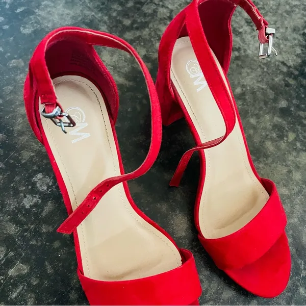 CM Red High Heels Size 6 - Image 2