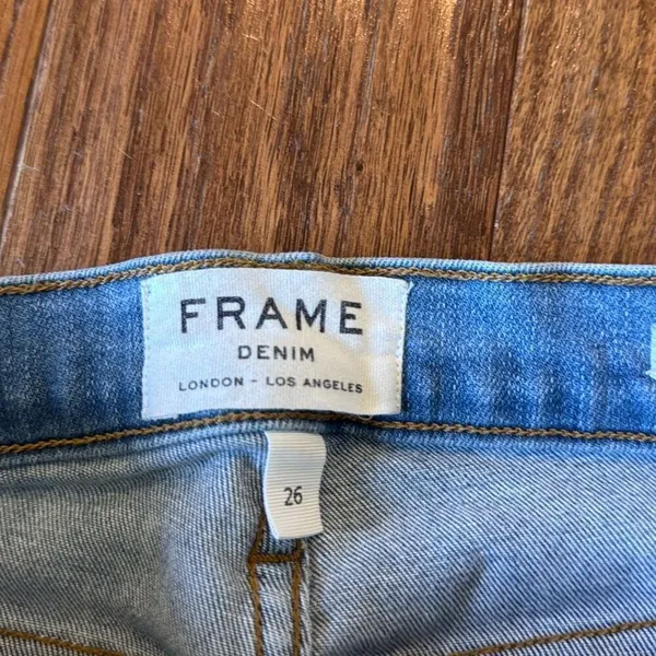 Frame Le High skinny distressed knee jeans size 26 - Image 5