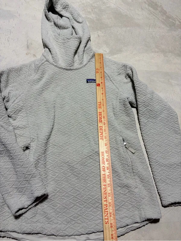 Patagonia women’s diamond capra hoody small - Image 2