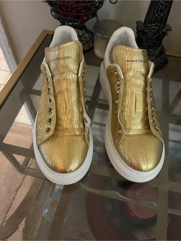 Alexander McQueen Gold Metallic Platform Sneakers with White Heel size 38 - Image 2