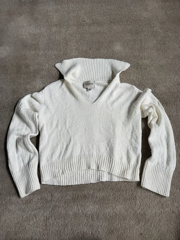 Industry Republic Clothing White Turtleneck Sweater – Size Medium - Image 2