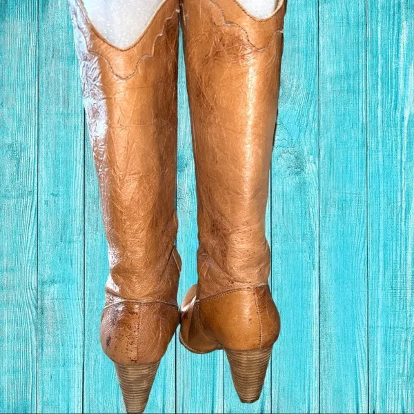 Sam Edelman camel colored cowgirl boots! Cute feather design! - Image 7