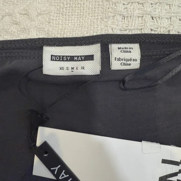 new Noisy May medium cropped halter top TS 3120 - Image 2