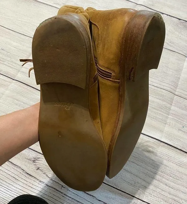 Bass Distressed Boots Size 11 - Image 4