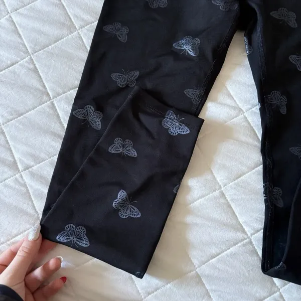 Beyond Yoga Womens Size XS Black Leggings Butterflies Athleisure Yoga Workout‎ - Image 2