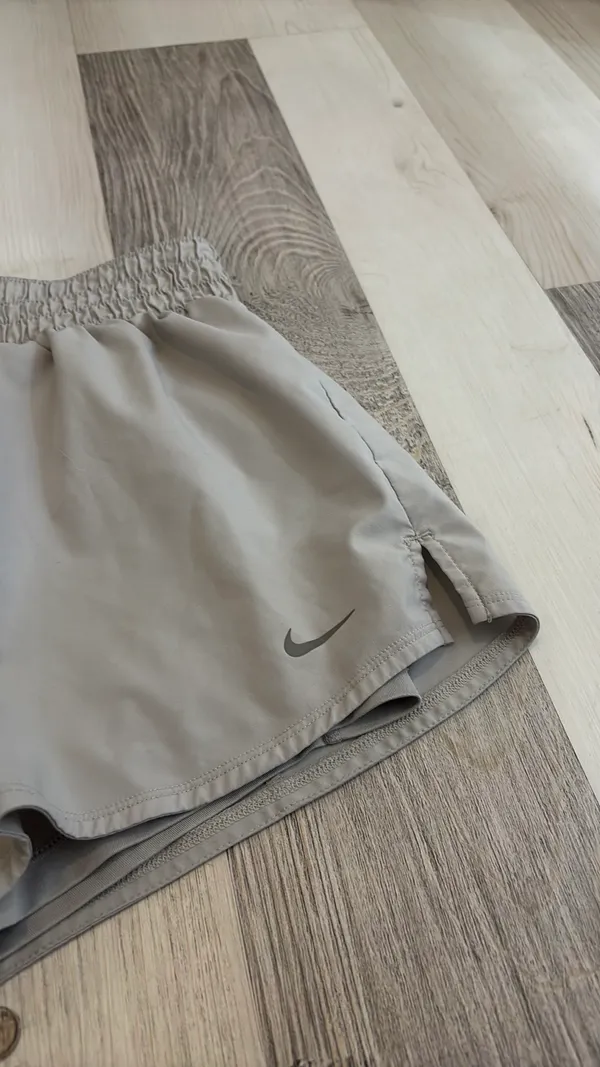 Nike Grey Athletic Shorts Built In Shorts Stretchy Waist Band - Image 2