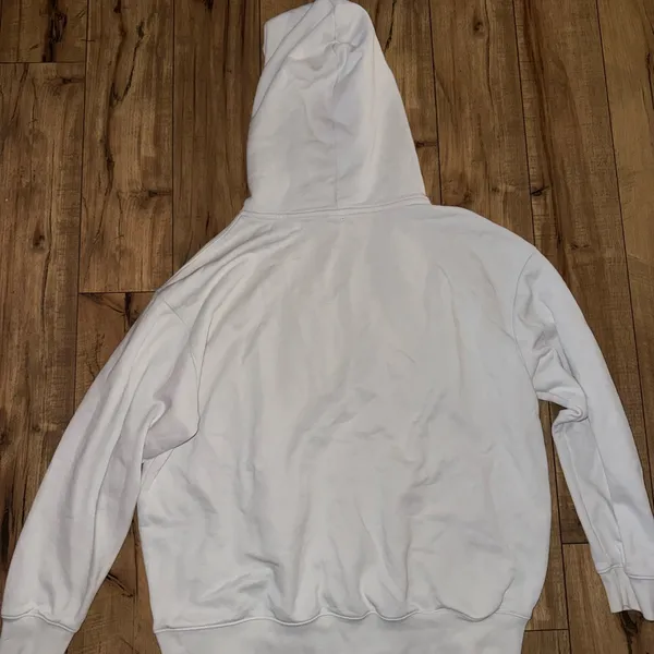 White Nike sweatshirt - Image 5