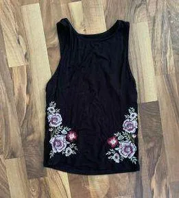 American Eagle Floral Tank Top - Image 2