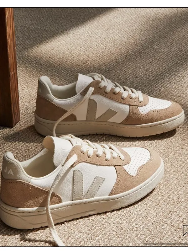 Veja V-10 Leather White Natural Sahara Sz 7/38 - Image 4