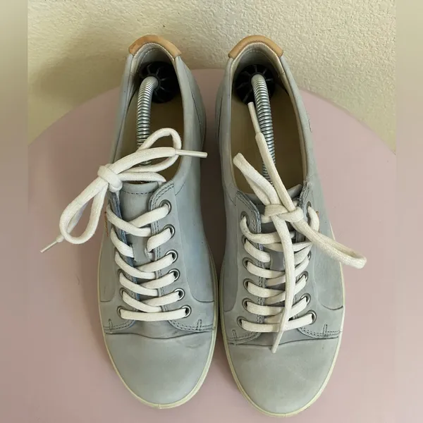 Ecco Light Blue Womens shoes size 38 Aka 7 - Image 3