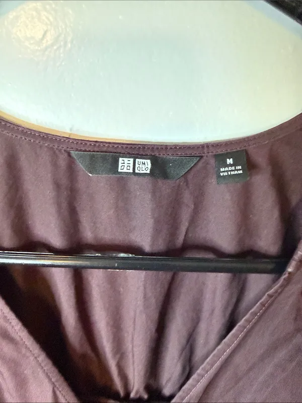 Uniqlo Sleeveless V-Neck Maxi Dress in Plum Brown - Image 5