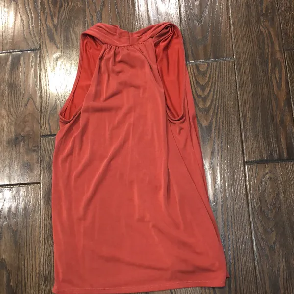 Green envelope apricot color top sleeveless size small - Image 5