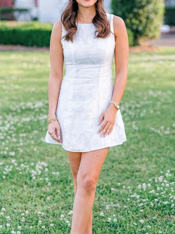 Lulus Sleeveless White Floral Jacquard Fit-and-Flare Dress - Image 4