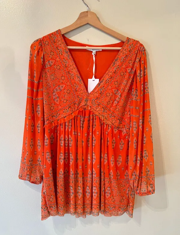 NWT Rose & Olive Floral Top - Image 2