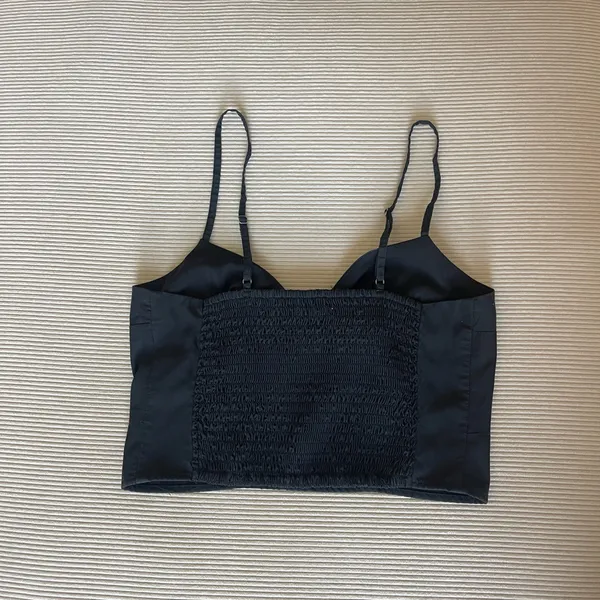 Abercrombie & Fitch Crop Top - Image 3