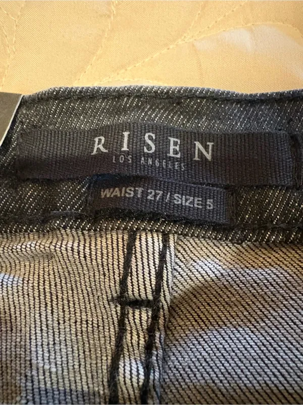 Risen women’s The Hazen Distressed Skinny Jeans size 27/5 black/grey NWT - Image 10