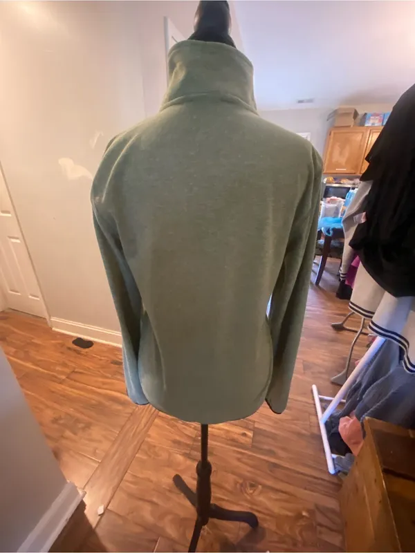 Avalanche Olive Green Beanie with Mountain Patch - Image 6