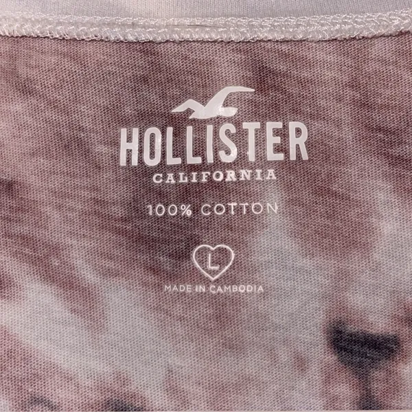 Hollister “Let Love Shine” Cropped Tee - Image 3