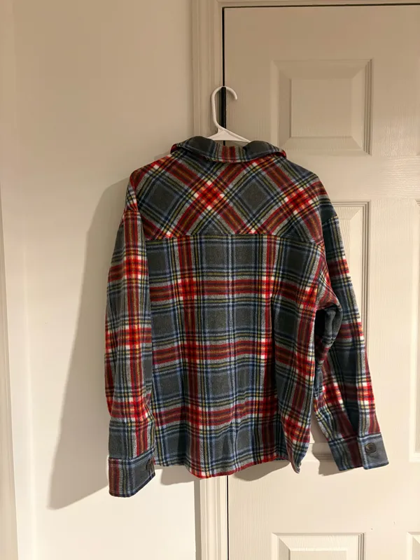 American Eagle Shacket Plaid - Image 2