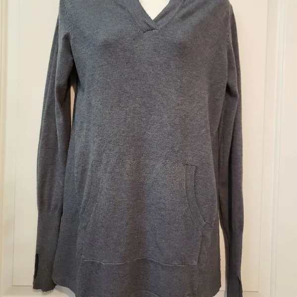 Athleisure Top Gray Size M - Image 3