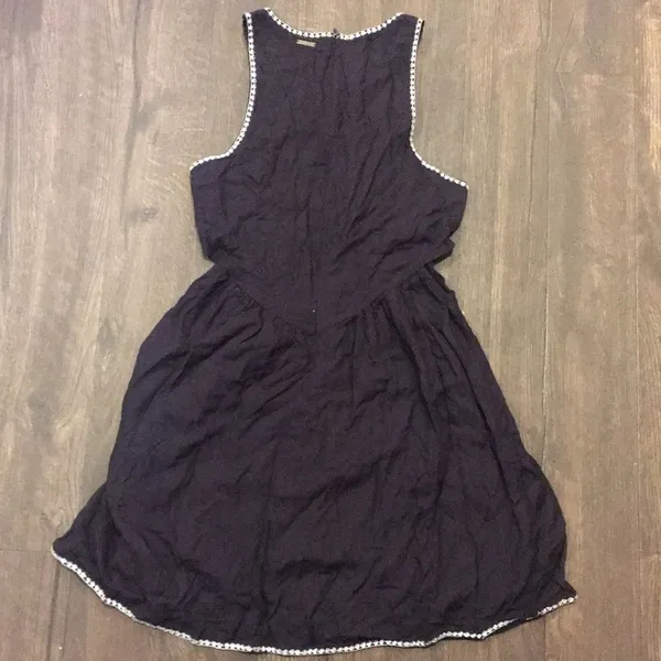 Billabong beachy designer embroidered skater dress - Image 3