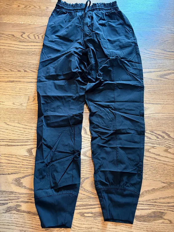 Zyia Desire Joggers Black - Image 2