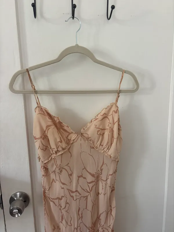 Lovely Long Peach Dress - Image 7