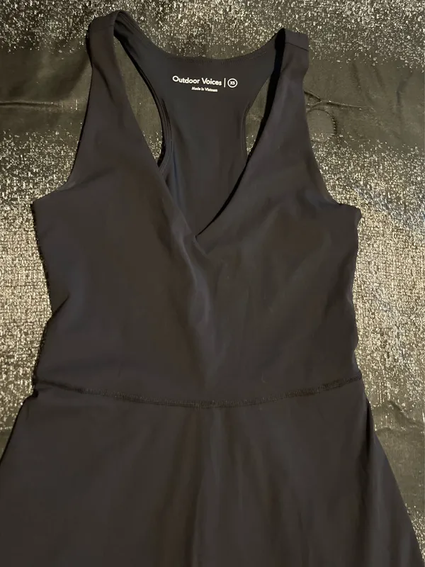 Womens XS Outdoor Voices Black V-Neck Racerback Athletic/Workout Dress W/Shorts - Image 3