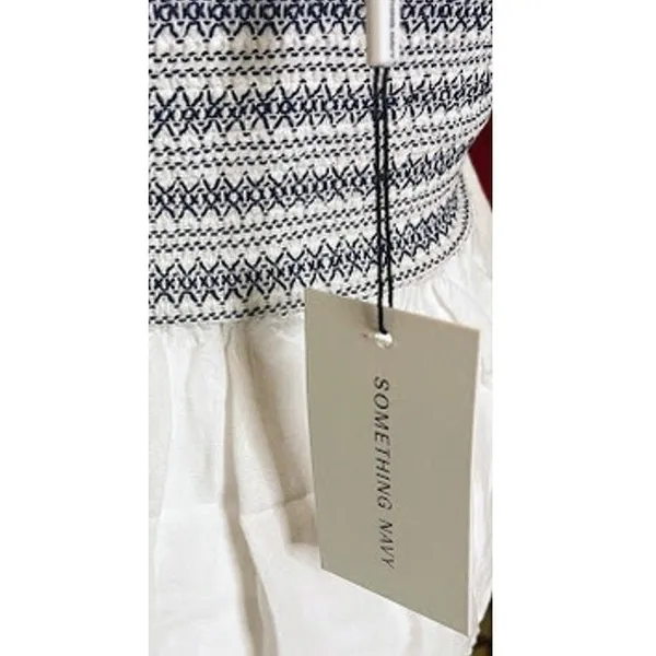 Something Navy Smocked Puff Shoulder Top Womens Small White NEW Embroidered - Image 5