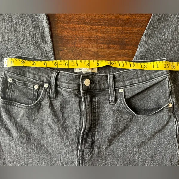 Madewell Dark Ankle Crop Denim - Image 4