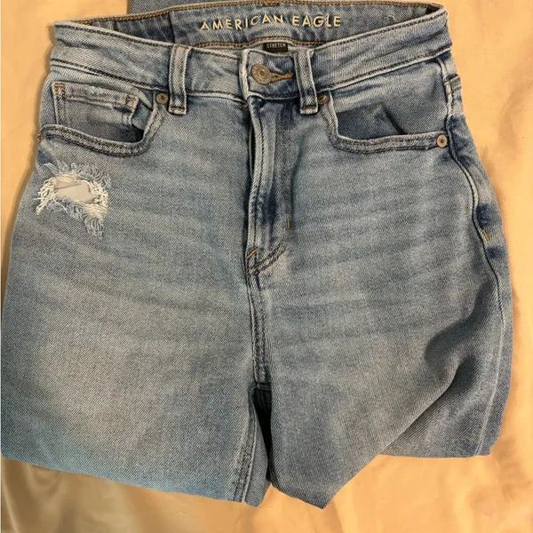 American Eagle Mom Jeans - Image 4