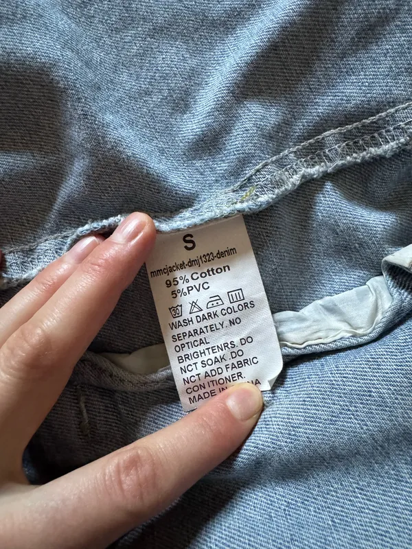 Old Navy Ripped denim jacket - Image 3