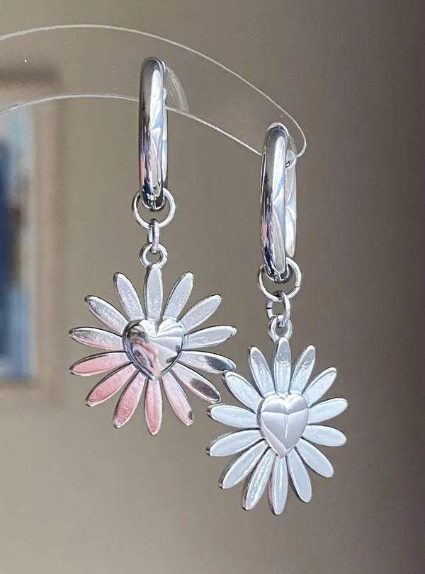 Handmade stainless steel sun heart flower boho retro vintage style 2WAY hoop earrings☀️ - Image 2