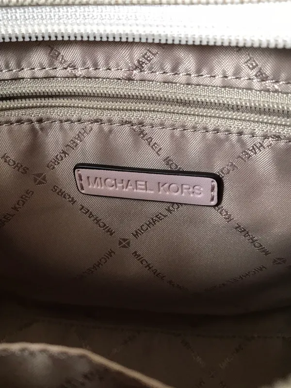 Michael Kors Purse - Image 11