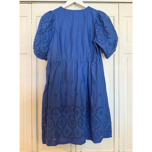 Old Navy blue eyelet puff sleeve vneck dress s - Image 5