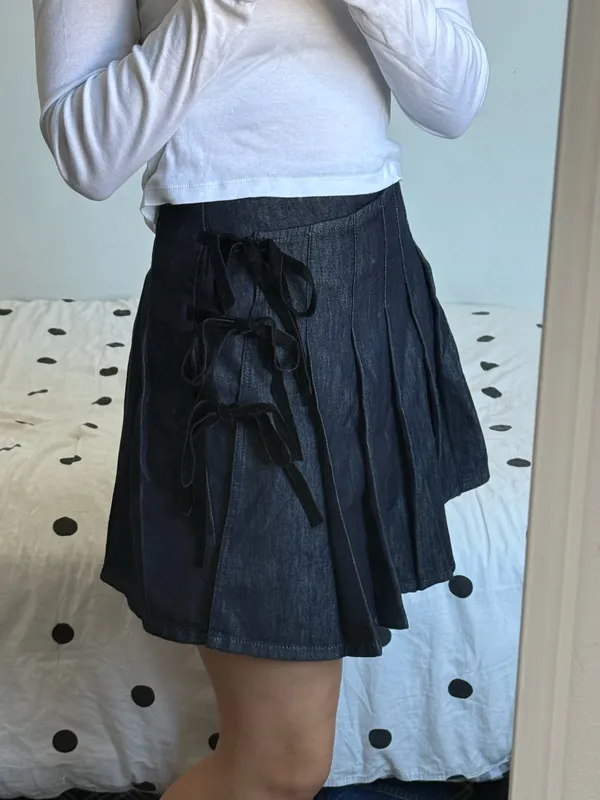 Lisa says Gag Wrap Skirt - Image 2