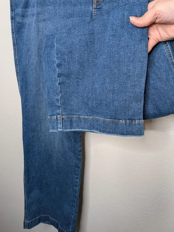 Talbots Womens Wide Leg Blue Denim Jeans 18W Side Button Detail - Image 6