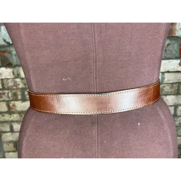Columbia leather belt brown size 36 - Image 6