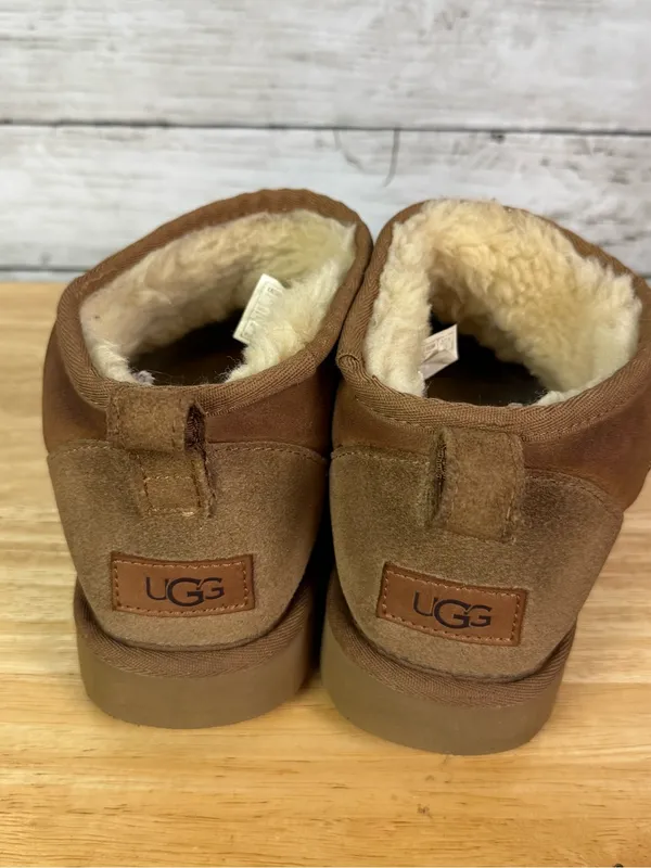 Ugg Classic Ultra Mini Size 10 - Image 3