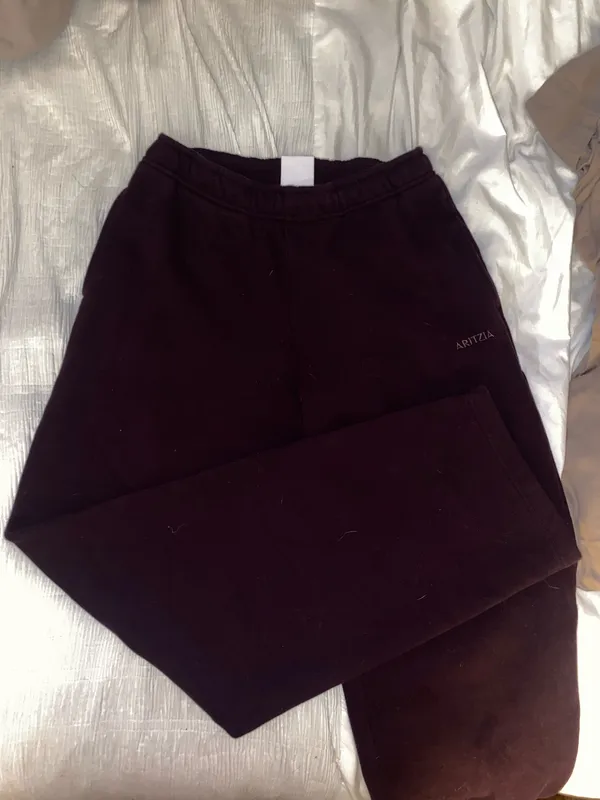 Aritzia Noble Sweat Set - Image 3
