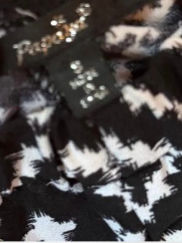 Papaya Black & White Diamond Pattern Wide Leg Pants Sz S - Image 3