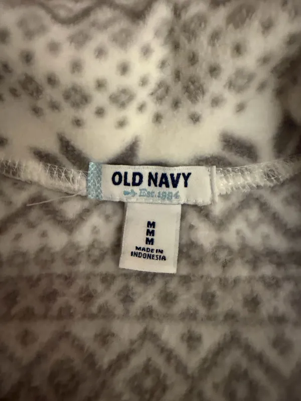 Old Navy Women's White & Gray Fair Isle Zip-Up Teddy Jacket - Image 7