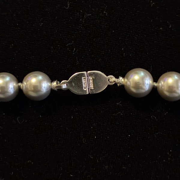 Vintage Monet 15" Silver Faux Pearl Choker Necklace, Signed Silver-Tone Clasp - Image 4