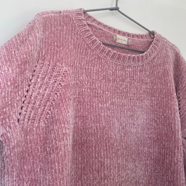 Altar'd State pink chenille sweater Sz Medium - Image 5
