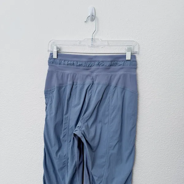 [Lululemon] Utility Blue Dance Studio Mid-Rise Cropped Pants Workout Swift Sz 4 - Image 5
