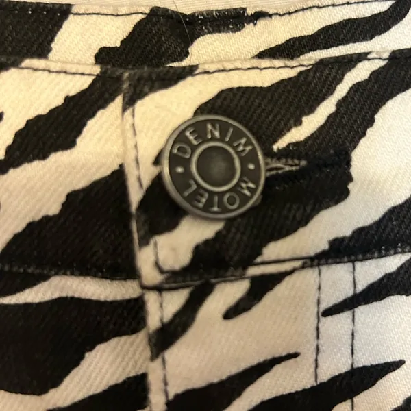 Motel Rocks Zoven Trousers in‎ 90’s Zebra Black and White Size XS - Image 4