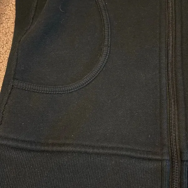 Lululemon Women’s Black Heavyweight Scuba Zip-Up Sweatshirt - Size 6 - Image 5