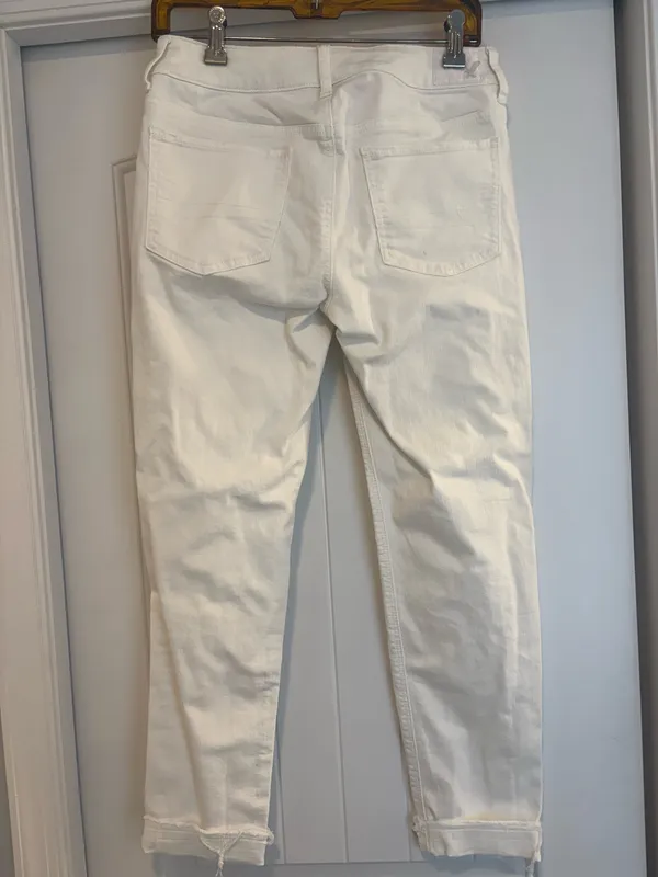 American Eagle Outfitters White Jeans Ripped - Image 6