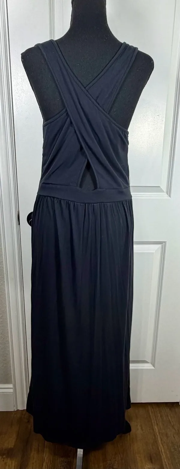 Peach Women's Sleeveless V-Neck Cross-Back Maxi Dress Black Size M - Image 4