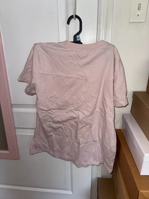 Pink Nike air t shirt size medium - Image 3